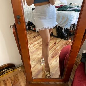White fringed mini skirt- size 10 AUS or medium